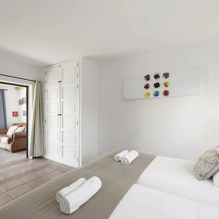 Casa Anabella By Escape * Puerto del Carmen (Lanzarote)